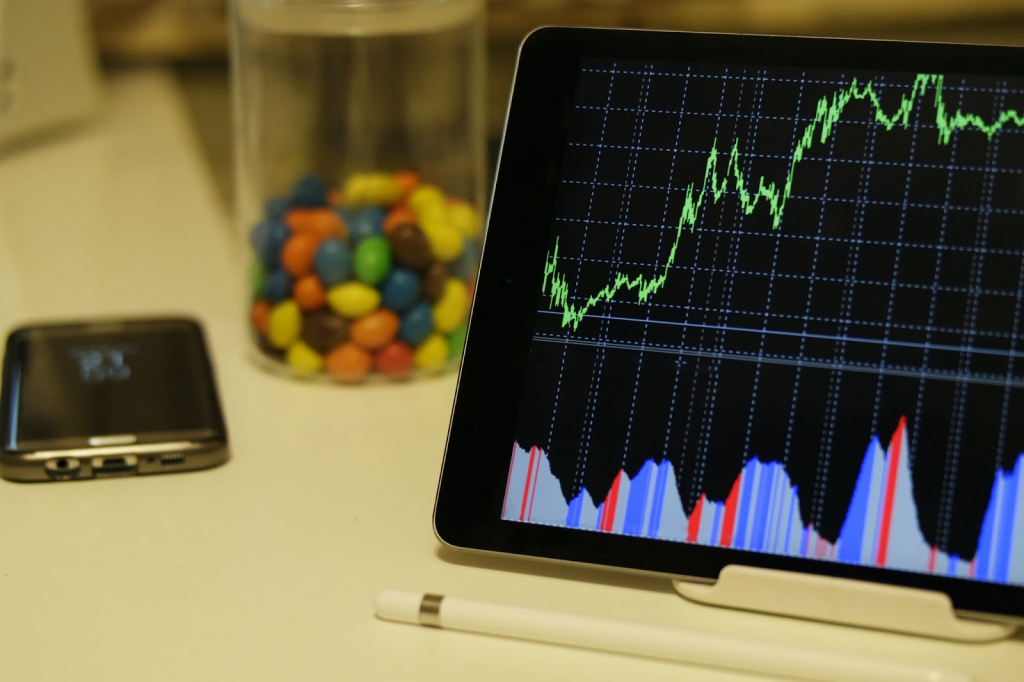 How to Bridge the Gap Between TradFi and Crypto?